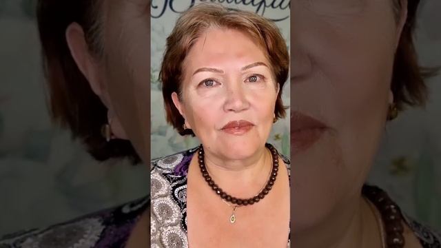 Волосковый татуаж бровей