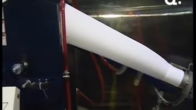 Включение. Как гладят рубашки в химчистке смотреть онлайн