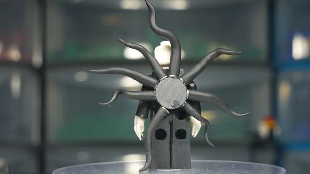 LEGO Посылка от LEGO RED #3 / Минифигурка Slenderman смотреть онлайн