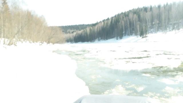 Аэроглиссер в ледоход р.Берёзовая 17.04.2019г смотреть онлайн