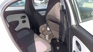 Автоплощадки Франции. Цены на электромобили Renault, Peugeot.