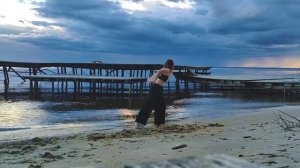 Contact juggling Hitriy Snark. Серф лагерь на Горьковском море