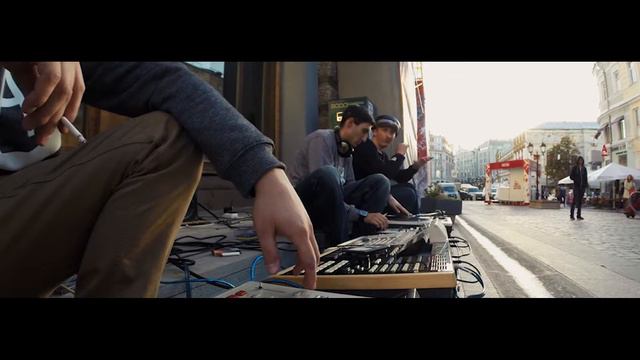 Российские битмейкеры озвучили московские улицы в фильме для Adidas смотреть онлайн