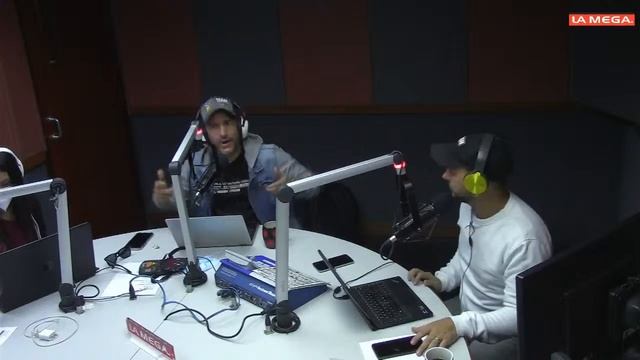 Turi no pudo hablar mal de Arturo rápido #HermanosDeLaEspuma / (24.08.2021) смотреть онлайн