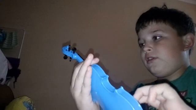Игра на скрипке(скрип)