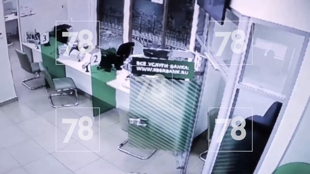 НОВОСТИ❗Дерзкое Ограбление Банка В Санкт-Петербурге❗Преступник Забрал Деньги И Скрылся❗ смотреть онлайн