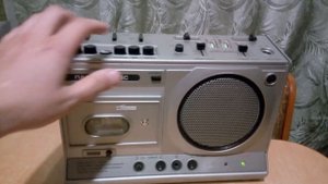 Магнитофон Парус М-213С заменил электролиты появился звук.ч2