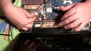 ноутбук нет изображения черный экран