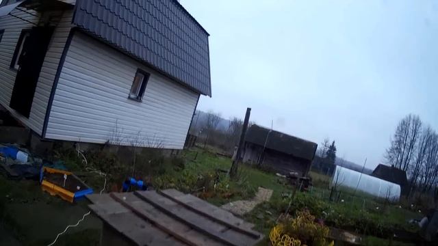 начинаем копать колодец .узнаем примерную  глубину