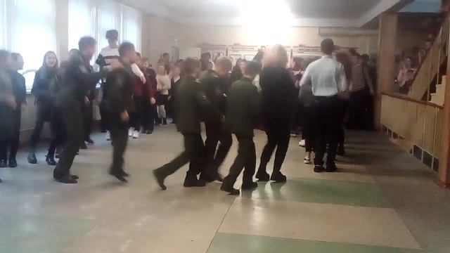 Разминка в школе паровоз смотреть онлайн