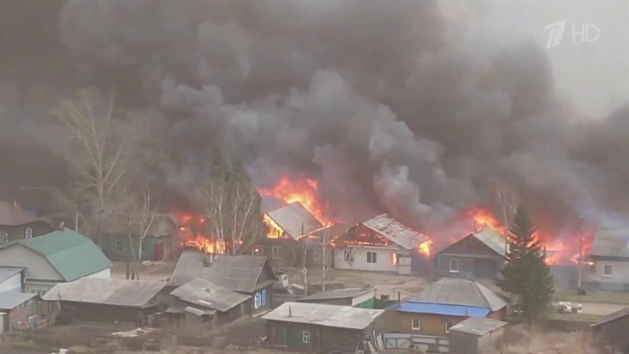 Мощные природные пожары бушуют в Красноярском крае, Кемеровской и Иркутской областях