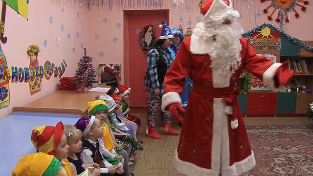 Новогодний утренник в детском саду Керамзавода смотреть онлайн
