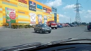 Всё в ужасе! Пожарная тревога! Эвакуация! Псков. Акваполис, торговый центр! 9 расчётов пожарных