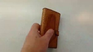 Чехол книжка для смартфона из кожи своими руками