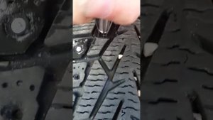 Как поставить ремонтные шипы самому