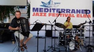 Yuri Charyguine - Domino (French song, waltz)