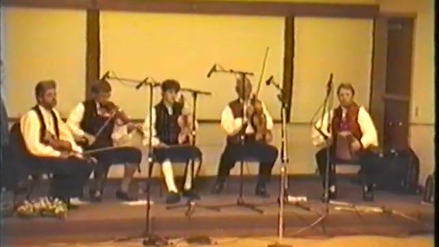 Sigurd Kolden spiller Hadelandspringdans nr. 1 etter Arne Hansen (1900 - 1983) fra Jevnaker. смотреть онлайн