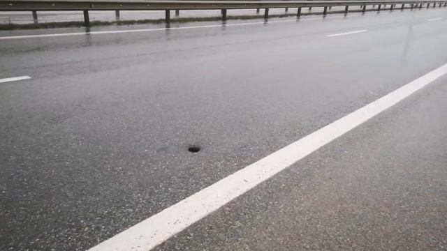 Трассу «Дубки-Левадки» под Симферополем надо срочно закрывать смотреть онлайн