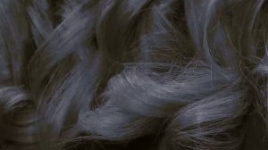 Как накрутить волосы утюжком?