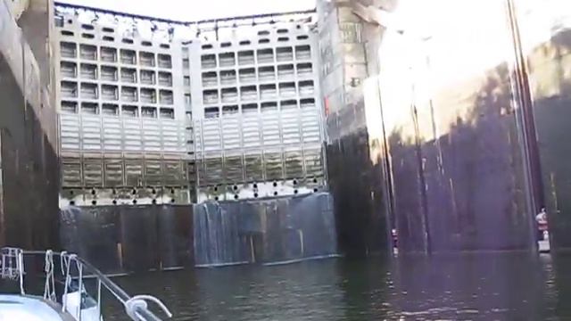 MVI_6850 Волгоградский шлюз.AVI смотреть онлайн