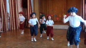 Танец хомячков