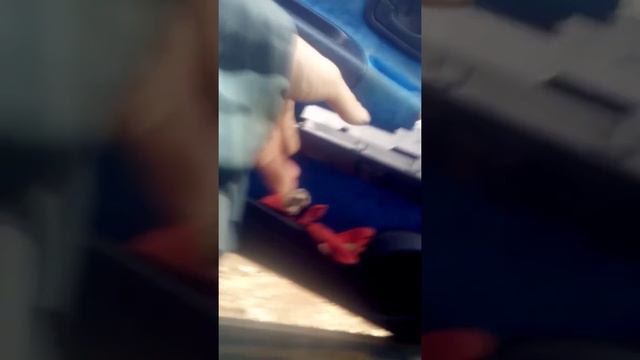 При выключеном зажигании продолжает работать печка и стеклоподъёмники смотреть онлайн