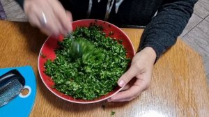 Перчик маринованные и фаршированные петрушкой и чесноком