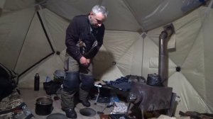 ПЕРВЫЙ ЛЕД. РЫБАЛКА С НОЧЕВКОЙ С КОМФОРТОМ. Якутия.