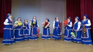 "На горе колхоз" - исполняет Народный Самодеятельный коллектив "Рябинушка" Руководитель-Барилова Г.