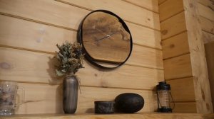 Красивый дом в сосновом лесу