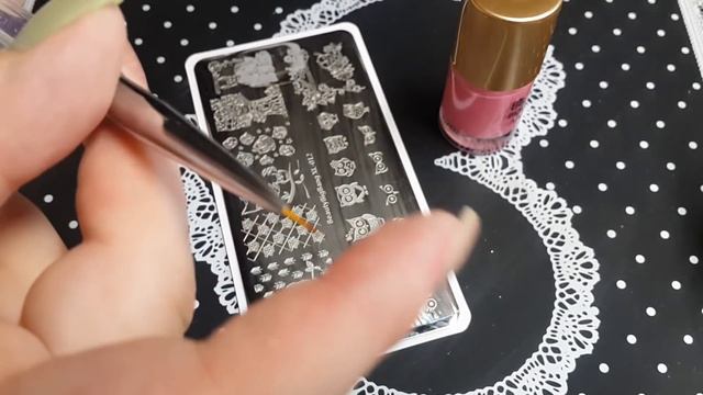 Простой летний стемпинг маникурчик со слайдерами смотреть онлайн