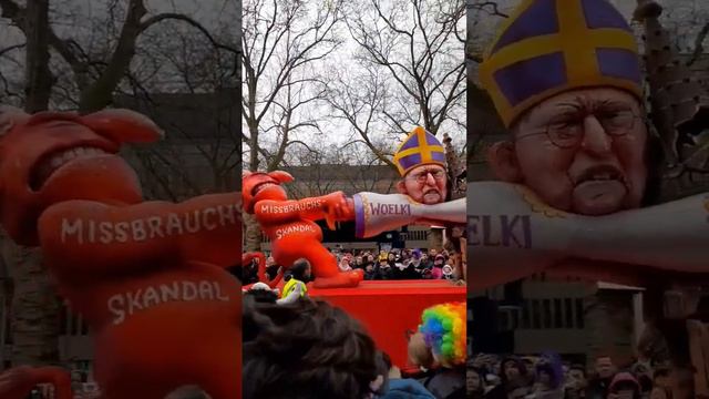 Woelki - Dusseldorf Carnival float #carnival #dusseldorf