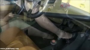 ⚡️ Code 030 ◾ Vicky flirting with a Fiat 500 ◾ Pedal Vamp Pedal Pumping