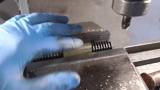 Винт и гайка поперечки 1м61.Ремонт винта и новый лимб. Изготовление гайки поперечки. смотреть онлайн