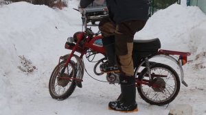 ОЧЕНЬ СТРАННЫЙ Мопед Карпаты-2. Сможем ли запустить?