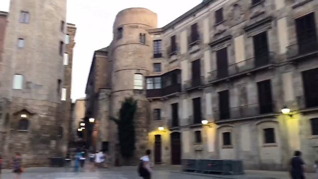 Travel Vlog - или Барселона, Ницца, Монако, Милан, Будапешт и озеро Балатон 2019 смотреть онлайн