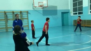 Урок физической культуры в 5 "А" классе. Учитель: Уразбекова Е.Ю.