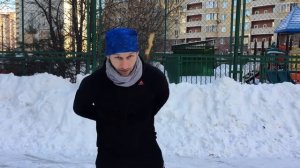 Упражнения с палкой # 16 _ прямая и обратная восьмерки с перехватом за спиной _
