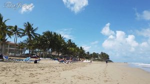 CABARETE BEACH, DOMINICAN REPUBLIC | WALKING ALONG THE BEAUTIFUL BEACH OF CABARETE BAY | 4K