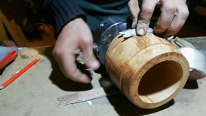 Бочонок для мёда с инкрустацией