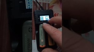 Небольшая распаковка с Озона,зарядка аккумуляторов типа 18650