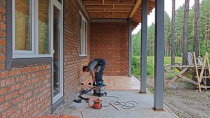 Почти все готово для заливки стяжки. Строим дом.