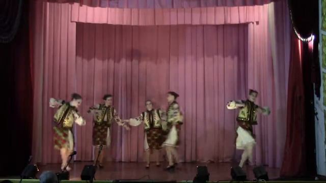 "За Весною Літо" Зразковий хореографічний ансамбль "Реверанс" село Велика Каратуль смотреть онлайн