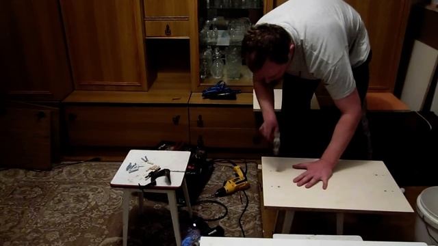 Приспособление для сборки мебели