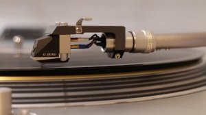 10cc - Dreadlock Holiday (1978 Vinyl LP) - Technics 1200G  Audio Technica ART9XI.mp4