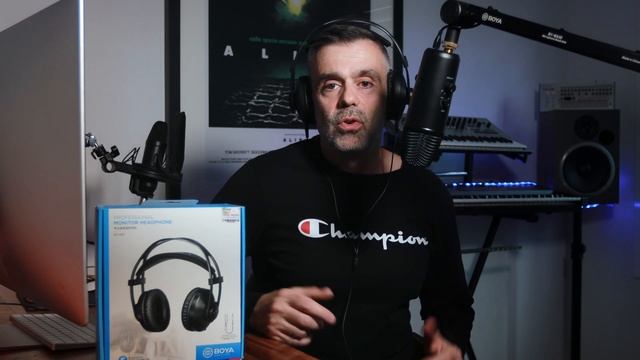 BOYA HP2 Studio Headphones for mixing, mastering and tracking. смотреть онлайн