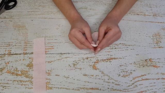 5 ИДЕЙ из гофрированной бумаги // ВЕСЕННИЕ ЦВЕТЫ смотреть онлайн