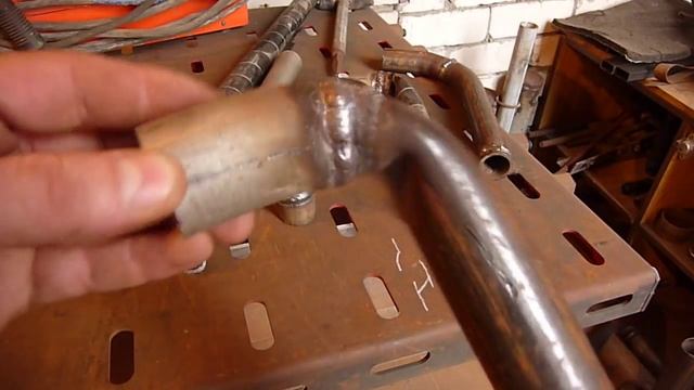 Чем лучше сваривать нержавейку с черниной.mp4 смотреть онлайн