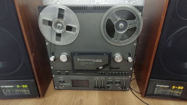 Катушечный магнитафон Электроника-004с Эй Санам смотреть онлайн