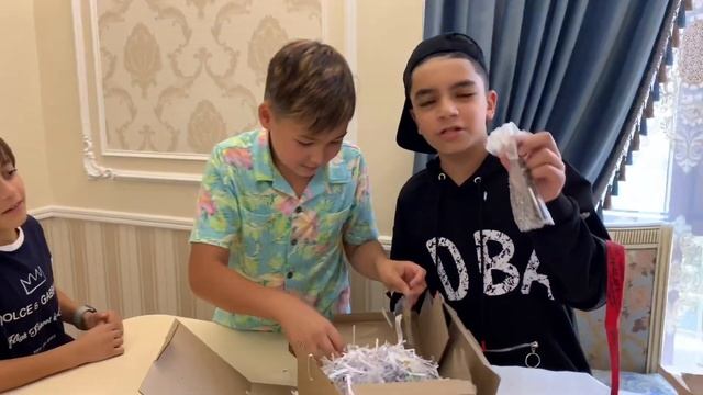 Открыли СЮРПРИЗ бокс, А ТАМ... смотреть онлайн